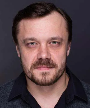 Артур Иванов (актер)
