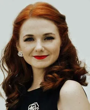 Лена Катина