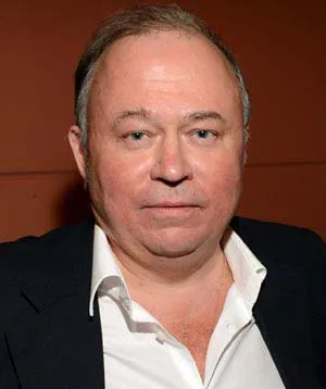 Андрей Караулов