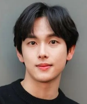 Им Щи Ван (Yim Si-wan)