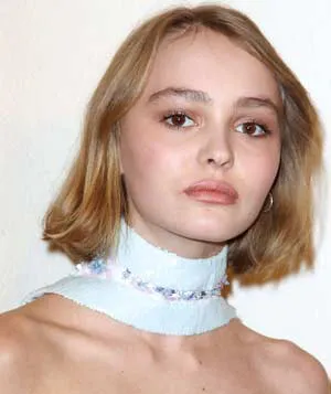 Лили-Роуз Депп (Lily-Rose Depp)