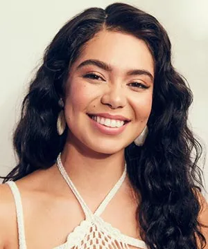 Аулии Каравальо (Auliʻi Cravalho)