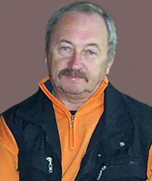 Владимир Камоликов