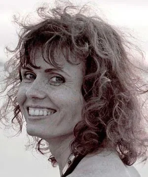 Алена Званцова