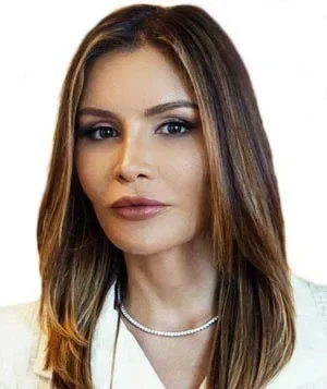 Лола Каримова