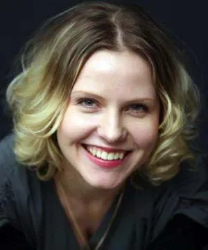 Нина Есина