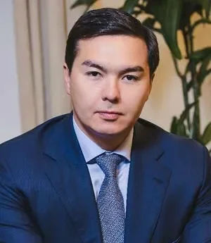 Нурали Алиев