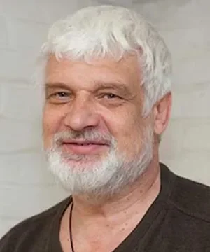Дмитрий Брусникин
